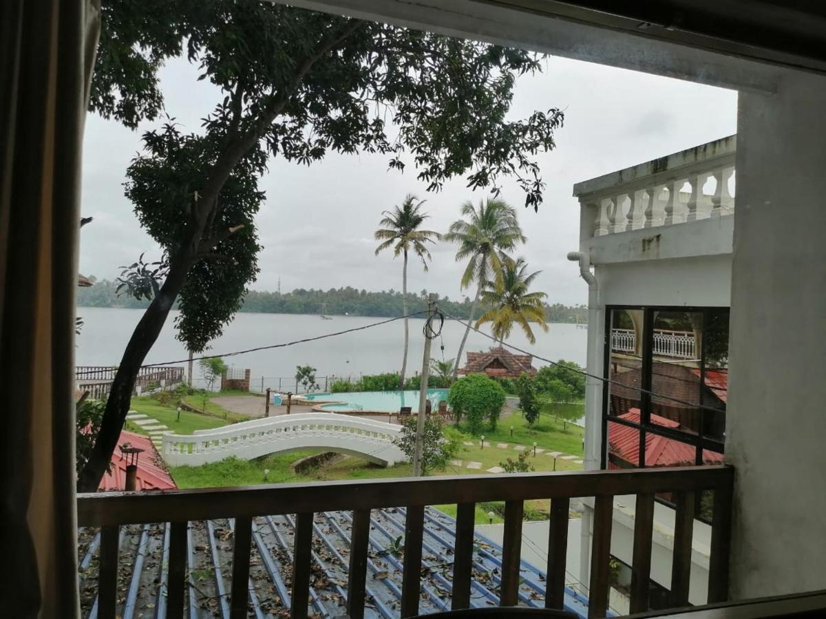 Cherai Beach Resorts Luaran gambar